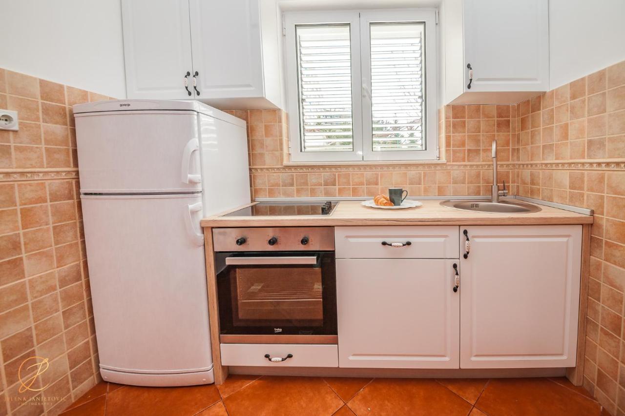 Apartments Batricevic Χέρτσεγκ Νόβι Εξωτερικό φωτογραφία