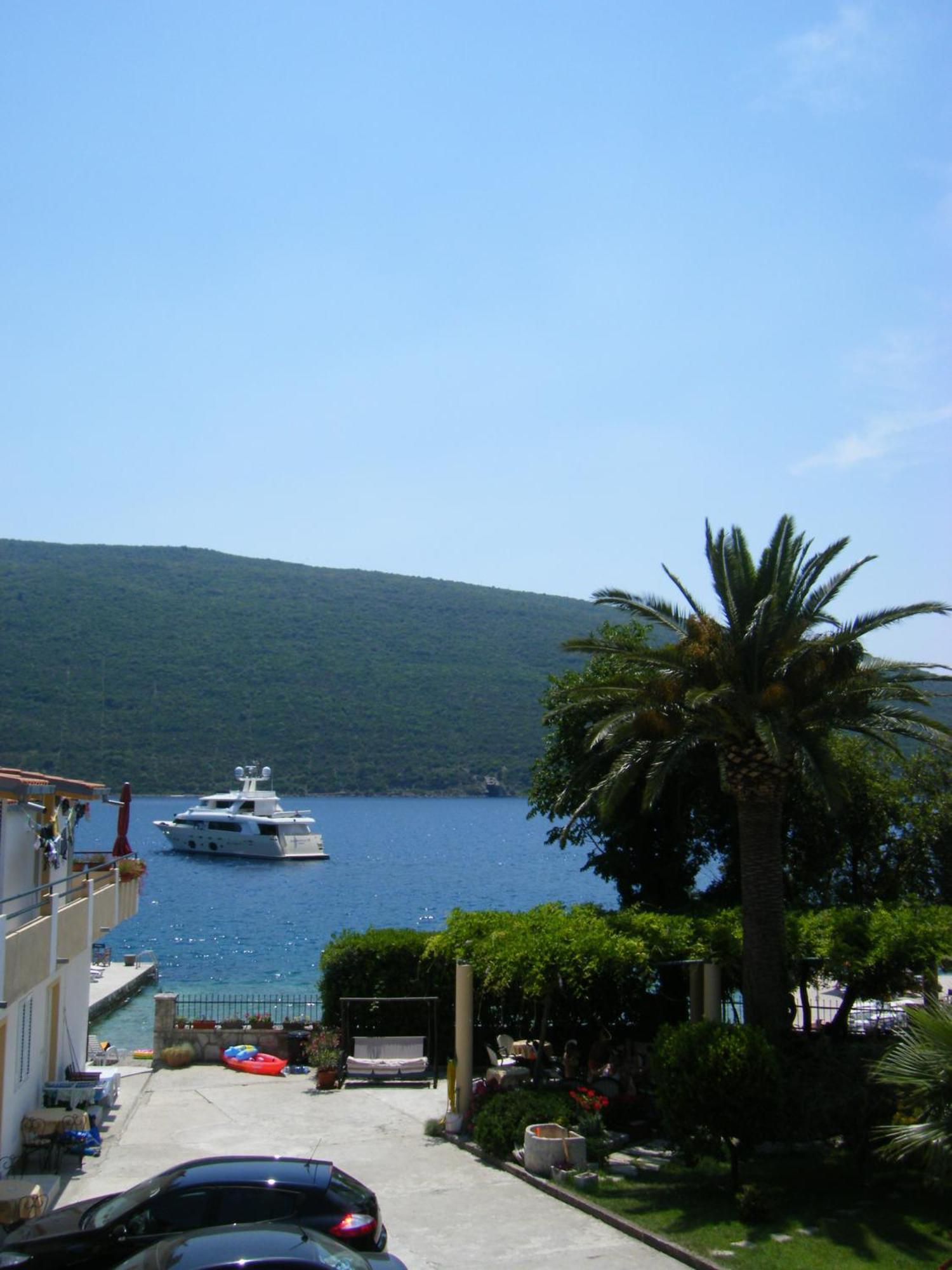 Apartments Batricevic Χέρτσεγκ Νόβι Εξωτερικό φωτογραφία