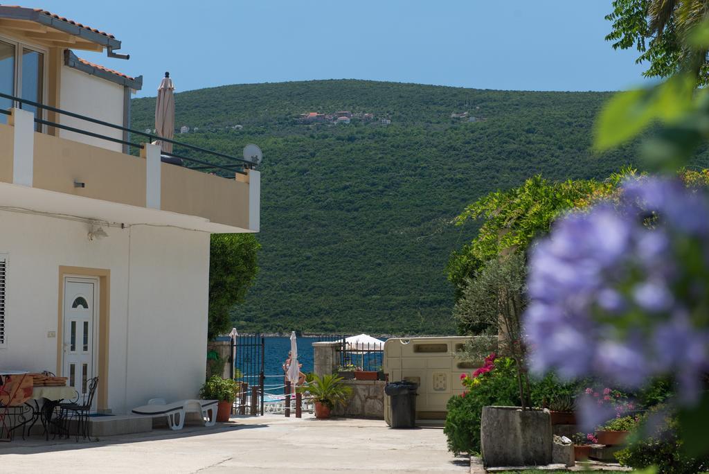 Apartments Batricevic Χέρτσεγκ Νόβι Εξωτερικό φωτογραφία